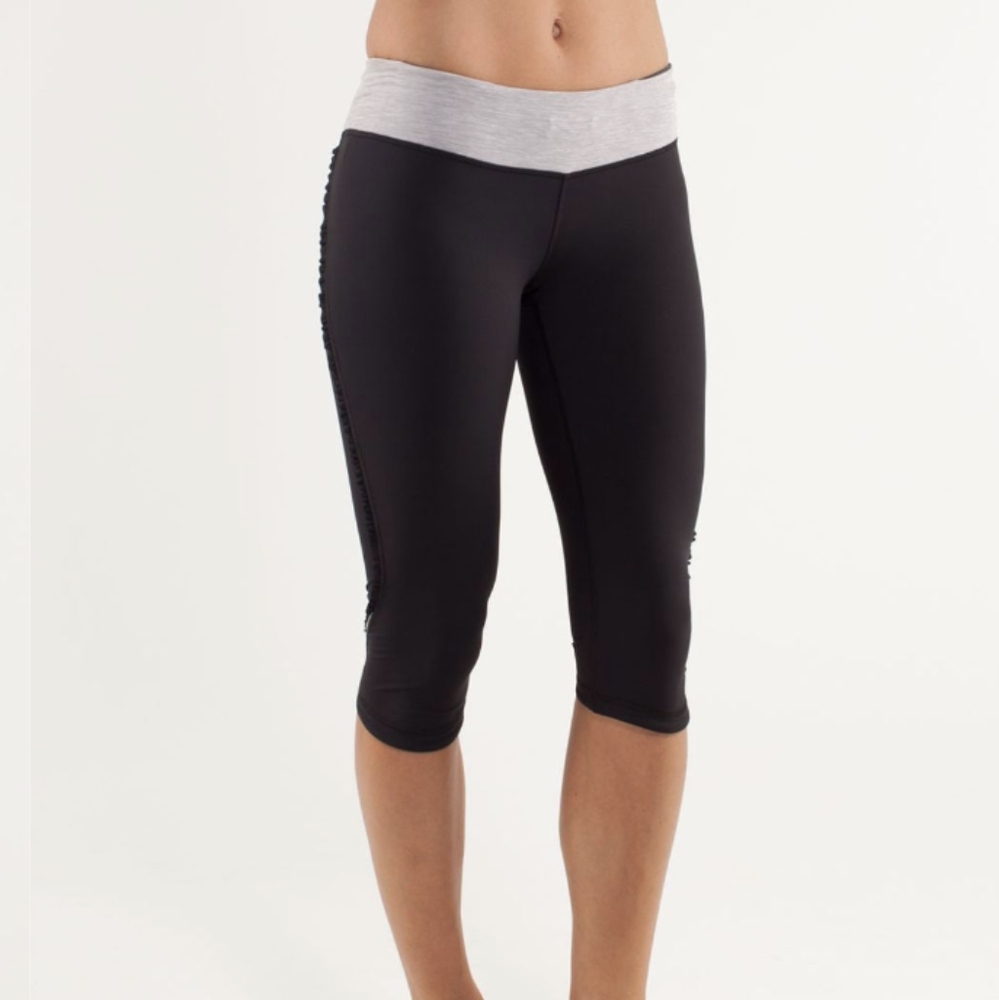 Lululemon Run: Fast And Free Crop Black / Metallic Silver / Coal